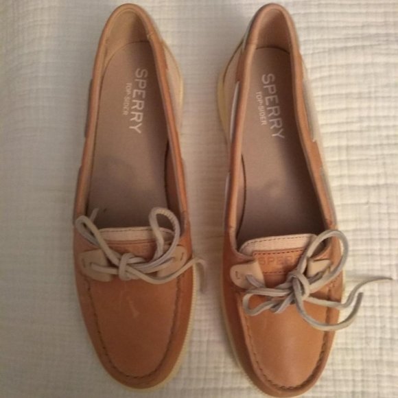 sperry oasis loft boat shoe